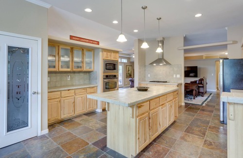 Sloat Cabina | Private Guest Ranch w/ World-Class Fishing!
