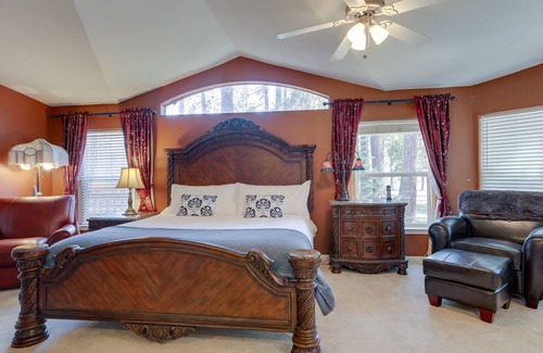 Sloat Cabina | Private Guest Ranch w/ World-Class Fishing!