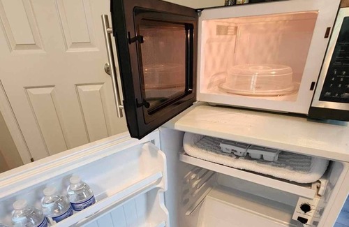 Winston - Salem Casa | Private guest suite with separate entrance -Pet friendly