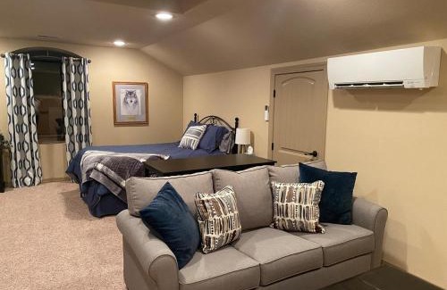 Edgewood Casa | Private Guest Suite in Sandia Park