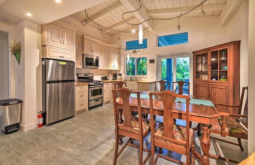 Englewood Cabaña | Private Gulf Beach-4 BRs- Luxury Cottage, Pet Friendly-Kayaks & SUPs-Grill