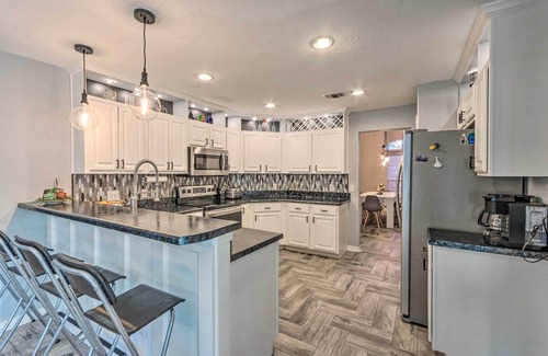 Gulf Breeze Casa | Private Gulf Breeze Gem w/ Easy Shore Access!
