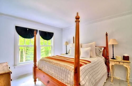 Wainscott Woods Casa | Private Hampton Home-Wainscott
