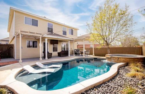Wetmore Casa | Private Heated Pool & Hot Tub, 4BR Gameroom