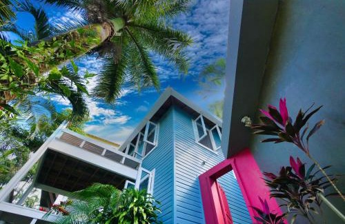 Antoneys Cay Villa | Private Hilltop Home Located Overlooking Roatans Beautiful Turquoise Reef,