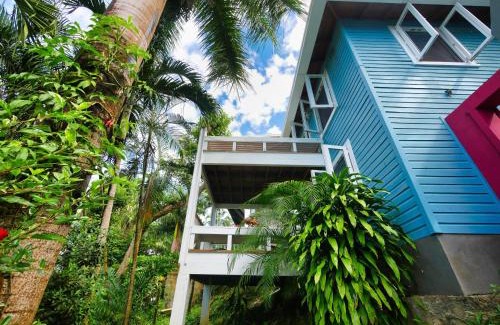 Antoneys Cay Villa | Private Hilltop Home Located Overlooking Roatans Beautiful Turquoise Reef,