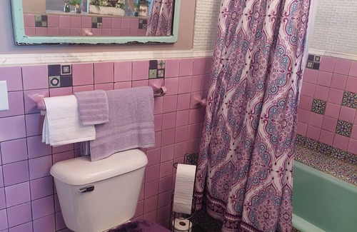 Holly Apartamento | Private Historic Downtown Holly Apartment