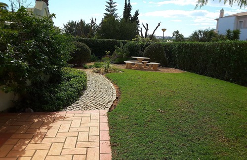 Portimao Casa | Villa privada de vacaciones m. Piscina de 10x5 m (calentable), 2 dormitorios (baño en suite)