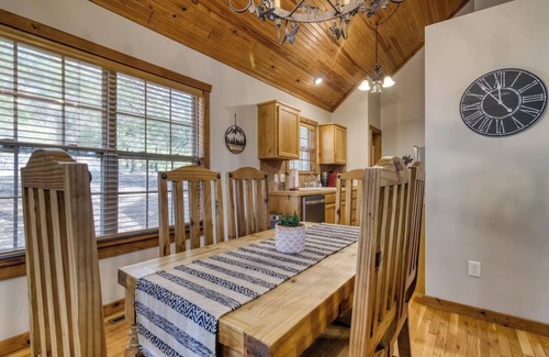 Branson West Casa | Private Home in StoneBridge Resort - Two Master Suites, Full Kitchen, Screened Porch, Grill