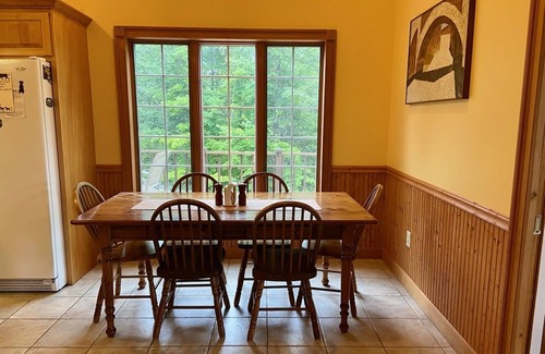 Shaftsbury Casa | Private home on 37 acres with stunning mountain views