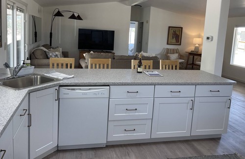 Creston Casa | Private Home on Olive Orchard
