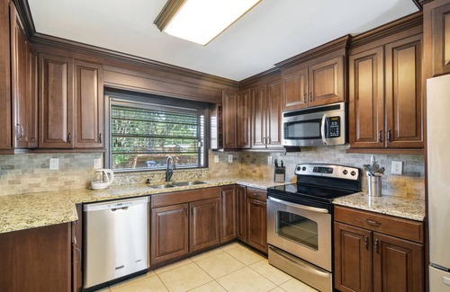Greater Northdale Casa | Private Home - Pool & Game Room