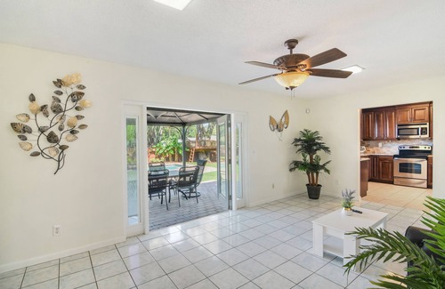 Greater Northdale Casa | Private Home - Pool & Game Room