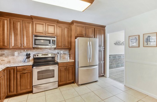 Greater Northdale Casa | Private Home - Pool & Game Room