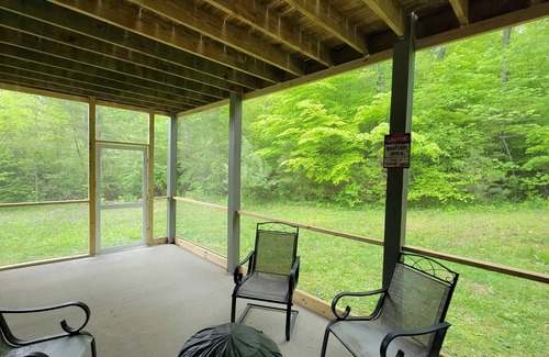 Sloans Valley Casa | Private home w/Hot tub & pool. In a gated resort community with a boat ramp.