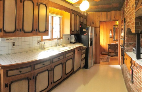 Gilford Casa | Uno de los tipos: perfecto para la diversión de verano, el follaje de otoño y la casa de esquí para el invierno