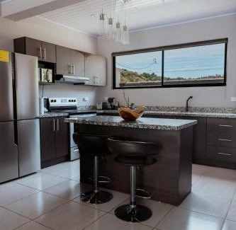 Jacó Casa | Private home with resort style swimming pool