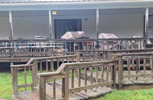 Seligman Casa | Private home with wheelchair access with inground pool, pet friendly w/pet fee