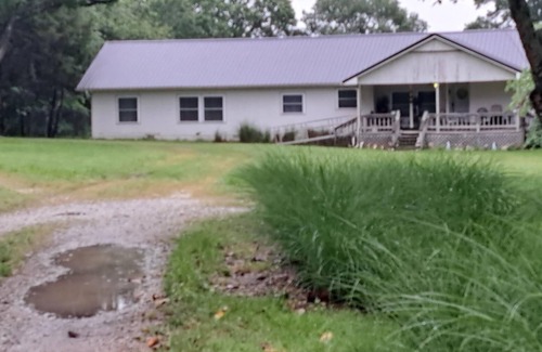 Seligman Casa | Private home with wheelchair access with inground pool, pet friendly w/pet fee