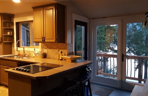 Sudden Valley Casa | Private Hot Tub and Sauna on the Lake
