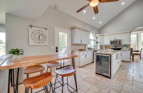 Grant County Casa | Private Hot Tub: Home Near Moses Lake Access