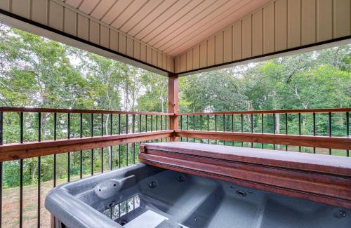 Sevierville Casa | Private Hot Tub Serene Family Home in Sevierville