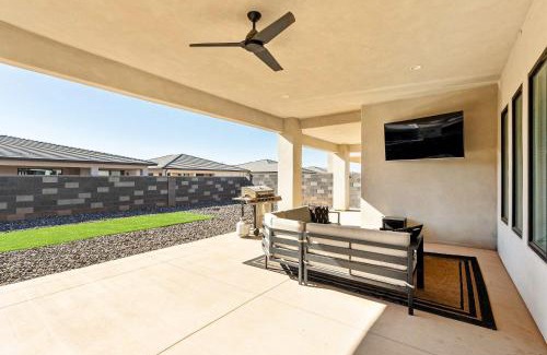 Hurricane Casa | Private HotTub By Copper Rock Golf Course