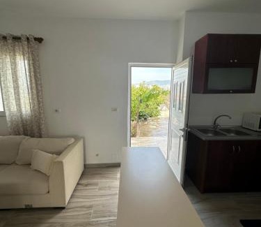 Qafe e Gjashtes Casa | Private House for rent