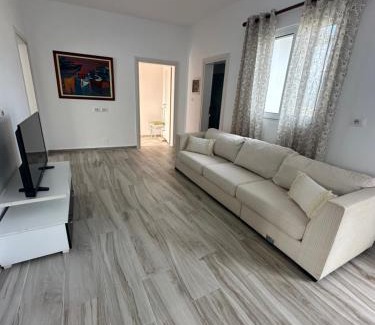 Qafe e Gjashtes Casa | Private House for rent