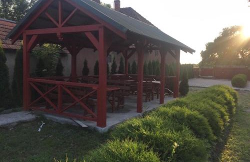 Serednye Casa | Private House near Kosyno