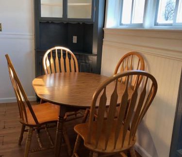 Perth Amboy Casa | Private house with 3 bedrooms and 1 bathroom and free parking convenient to NYC Manhattan bus and train