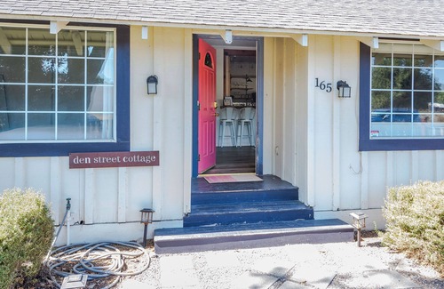 Los Alamos Casa | Private in town house with HUGE yard. Pet Friendly