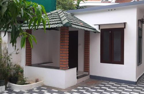 Thiruvananthapuram Chalet De Esquí | Private Independent villa, near tvm Musium, Palace