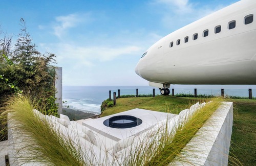 Uluwatu Villa | Private Jet Villa