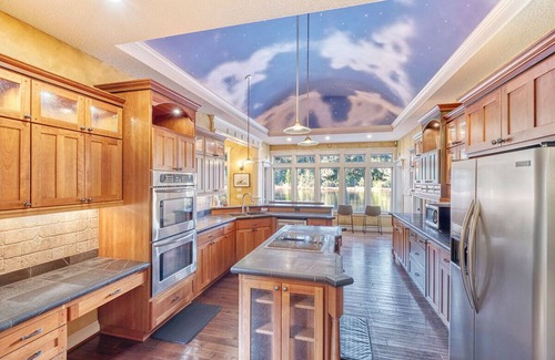Long Beach Casa | Private LAKE, AMAZING VIEW, HOT TUB, Luxury (LakeForest)