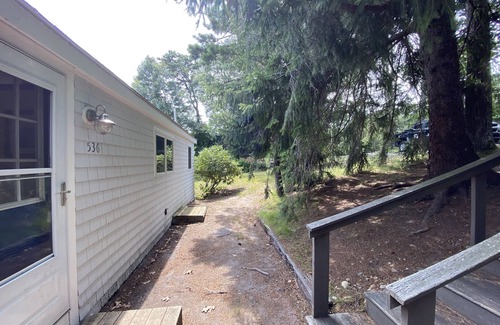 Centerville Cabaña | Private Lake Front Cottage