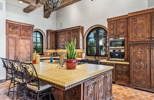 Indio Casa | Private Lake Front Spanish Hacienda