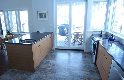 Trumansburg Casa | Private Lake House on Cayuga Lake in wine country near Taughannock Park
