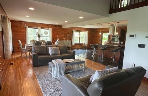 Morganton Casa | Private Lake Waterfront+ Dock, Sauna, Hot Tub