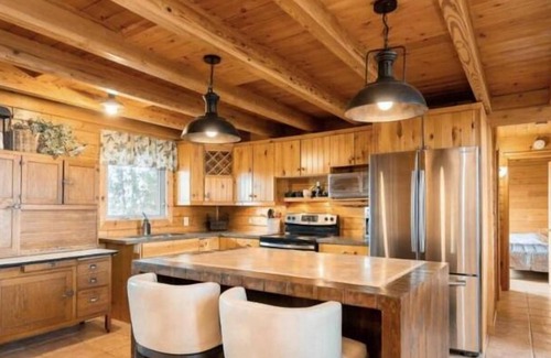 St. Andrews Cabina | Private LakeFront Fishing Sanctuary on 22 Acres
