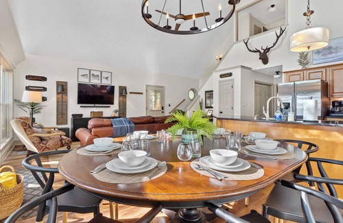 Eatonton Casa | Private Lakefront Spread: BigH2O, Smokehouse, Spa, Firepits, Fence, Pets