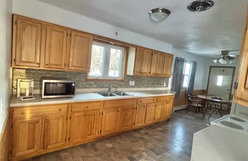 Devils Lake Casa | Private Lakeside Escape on Devils Lake