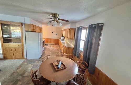 Devils Lake Casa | Private Lakeside Escape on Devils Lake