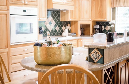 Clinton Cabina | Private Log Cabin on Whidbey Island