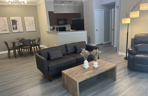 The Colony Apartamento | PRIVATE LUXURY APARTMENT with THE ADVANTAGE OF RESORT-LIKE AMENITIES