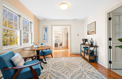 West Mystic Casa | Private Luxury Retreat <1 Mile to Downtown - Near Seaport & Aquarium - 5000sqft