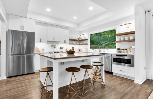 North Brookhaven Casa | Private Luxury Spacious Atlanta Home