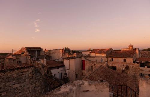 Arles City Centre Villa | Private Mansion, completely renovated with swimming pool, in historical center