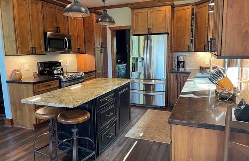 Penrose Casa | Private MNT Escape close to DuPont, Pisgah Forest, Brevard, Hendersonville.