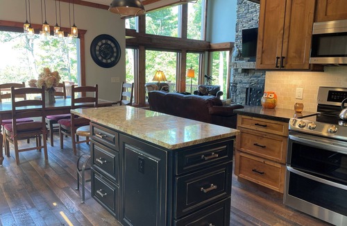 Penrose Casa | Private MNT Escape close to DuPont, Pisgah Forest, Brevard, Hendersonville.